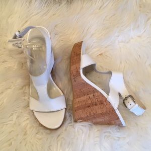 NWOB Stuart Weitzman White Wedges